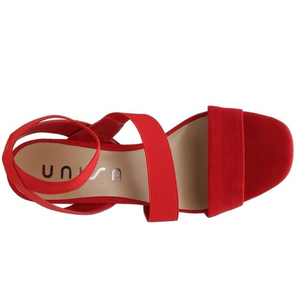NWOT Unisa Red Strappy Block Heel Sandals - Picture 2 of 5